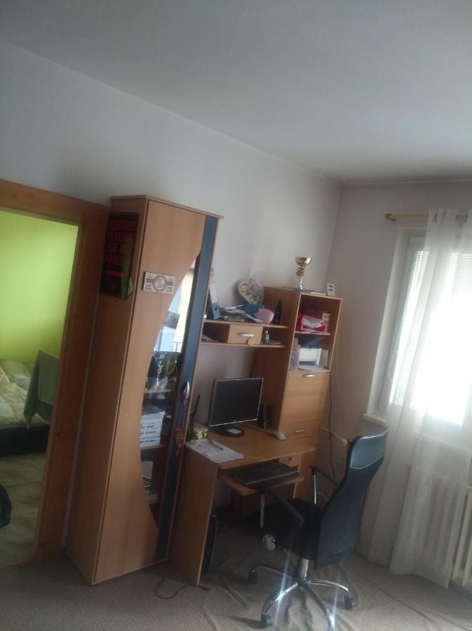 Byt 2+1 S Balkonem Vsetín Extérieur photo